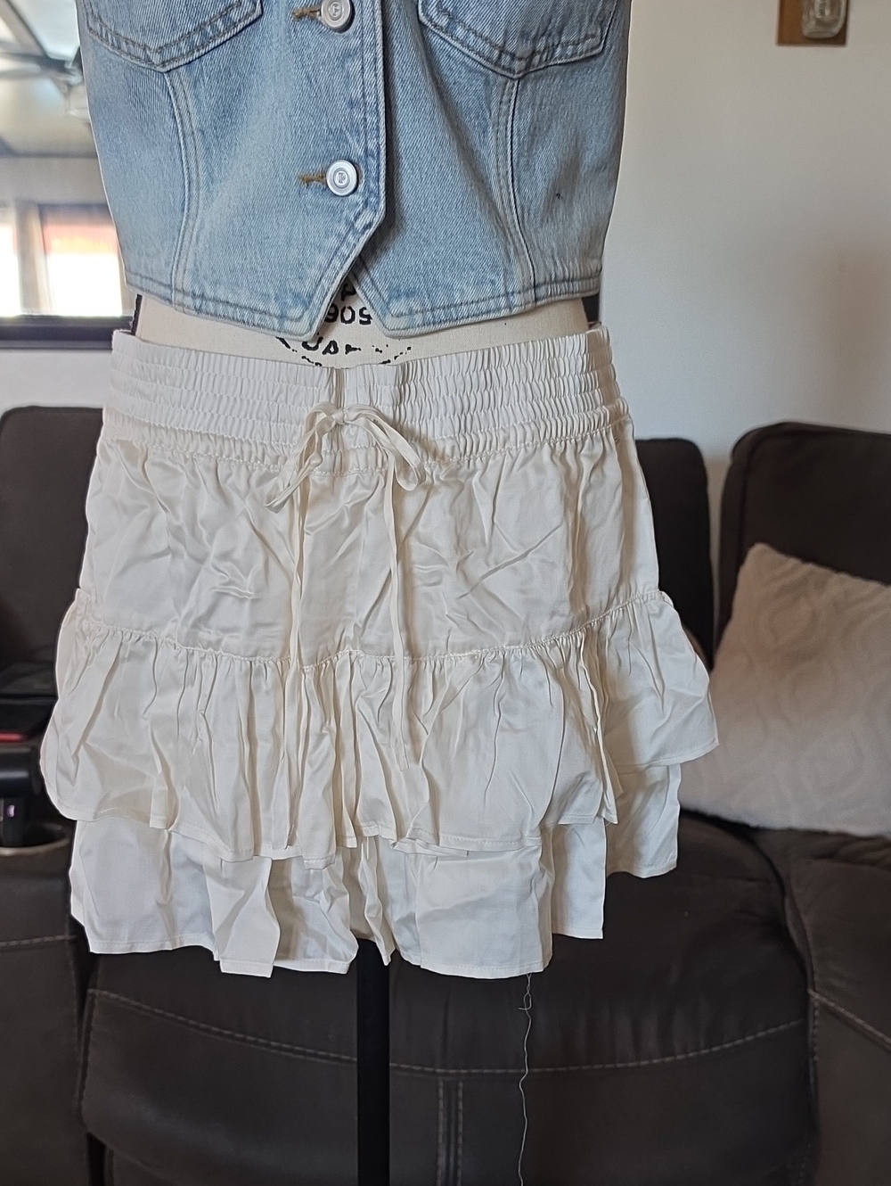 PINK Medium Cream Satin Ruffle Skirt